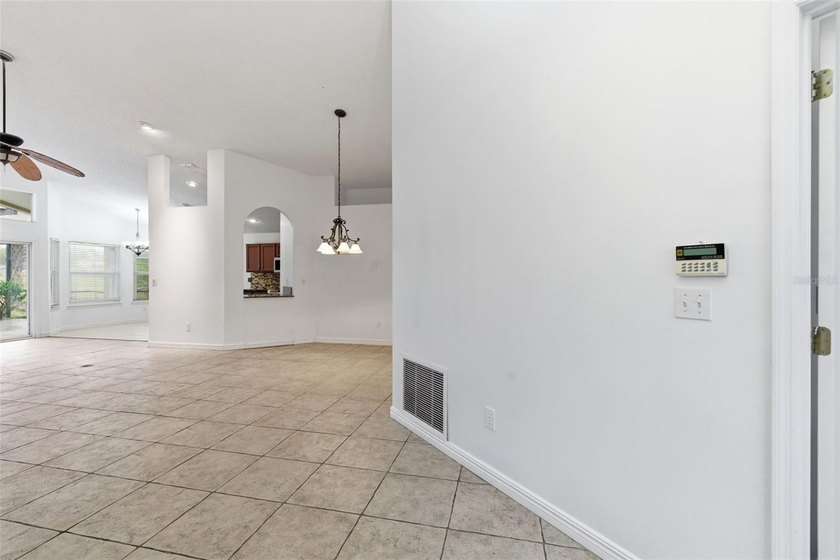 Under contract-accepting backup offers. Virtually Staged - photo 10
