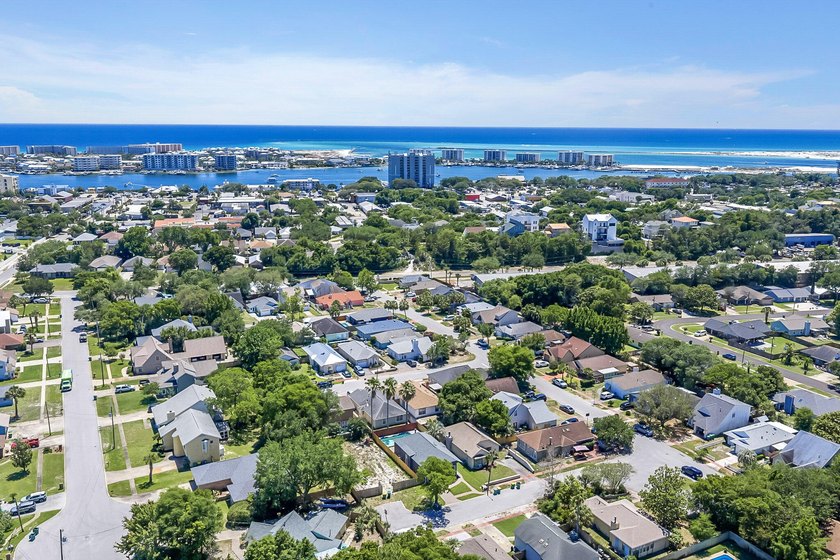 ***SELLER IS OFFERING CONCESSIONS TOWARD A RATE BUYDOWN! Welcome - photo 30