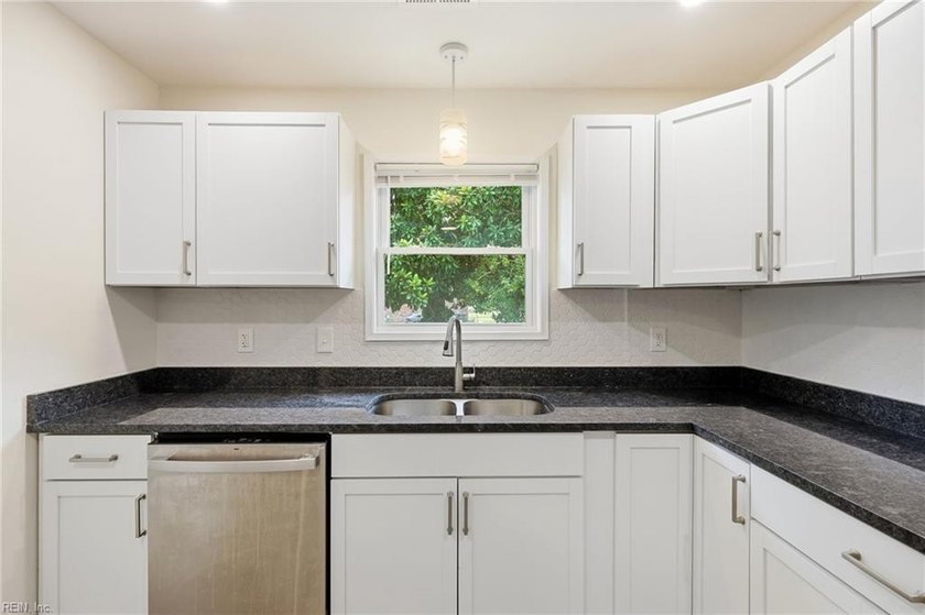 Fully renovated 3BR/2BA ranch in Norfolk-move-in ready with - photo 11