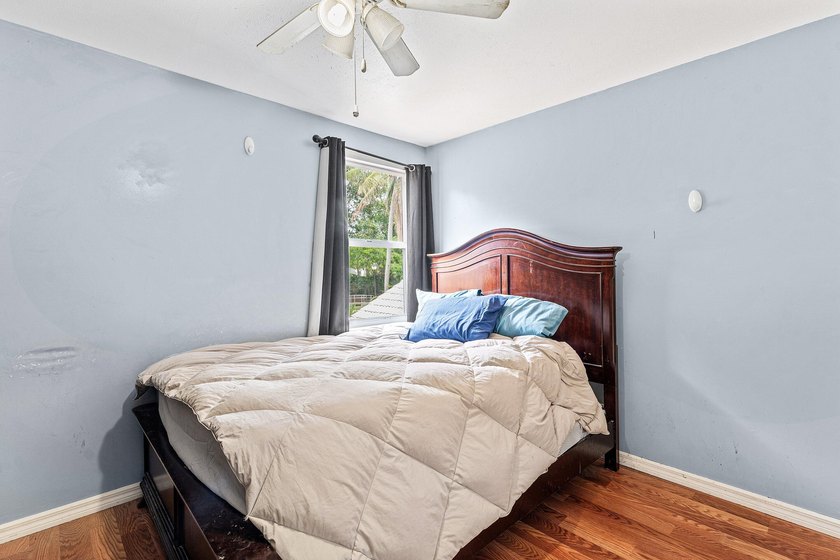 RARE OPPORTUNITY IN STONEBRIAR WITH 5 BEDROOMS, 3.5 BATHS! - photo 18