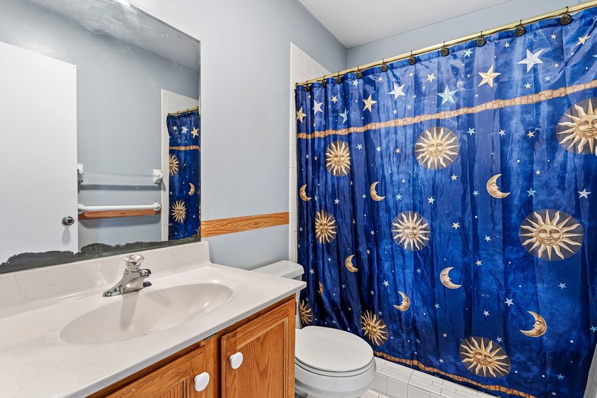 RARE OPPORTUNITY IN STONEBRIAR WITH 5 BEDROOMS, 3.5 BATHS! - photo 21