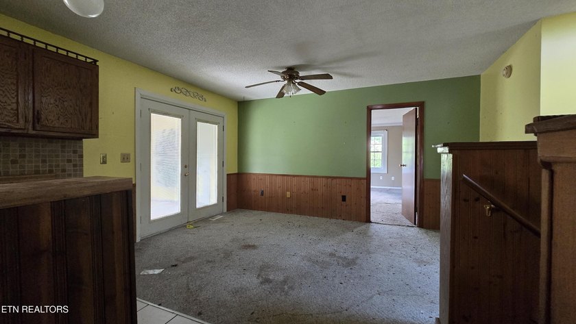 Full rehab opportunity on Mohawk Lake in the sought-after Lake - photo 5