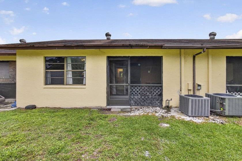 SELLER IS OFFERING A CREDIT TOWARD THE BUYER'S CLOSING COSTS! - photo 30