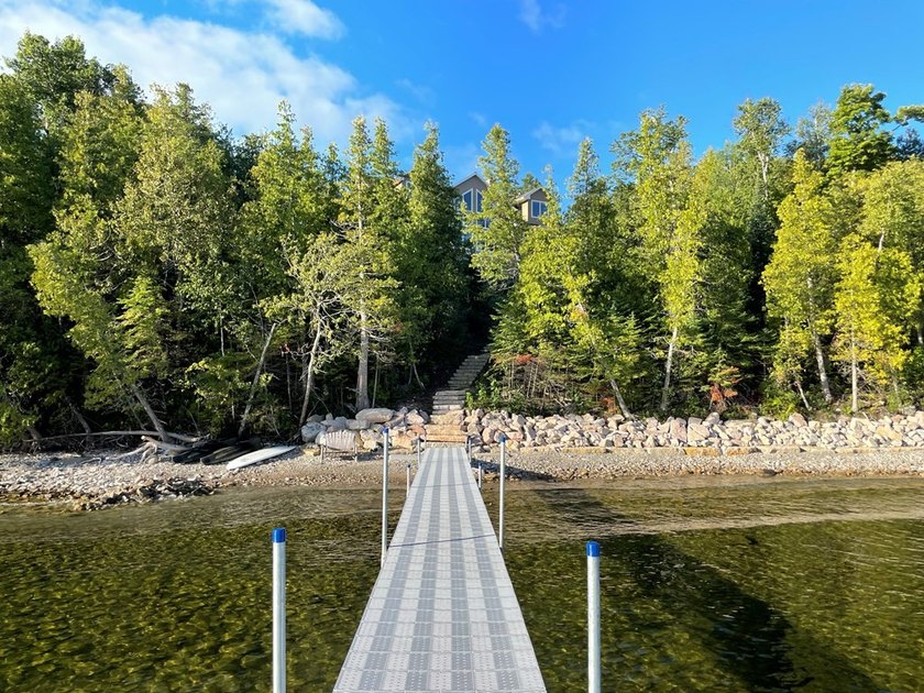 Experience exceptional and extremely private waterfront living - photo 5