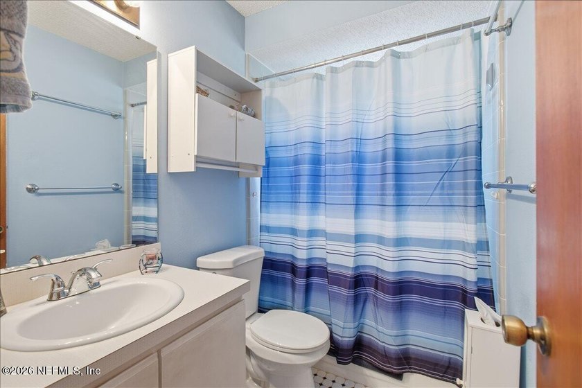 Welcome home to this well-maintained, single-story home offering - photo 12