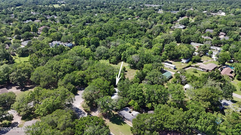 Welcome to this beautiful, spacious, 3-bedroom, 2 bath home in - photo 31