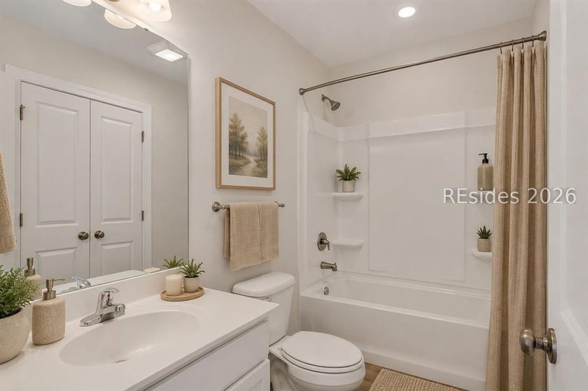 Welcome to 392 Station Parkway, where Lowcountry charm meets - photo 38