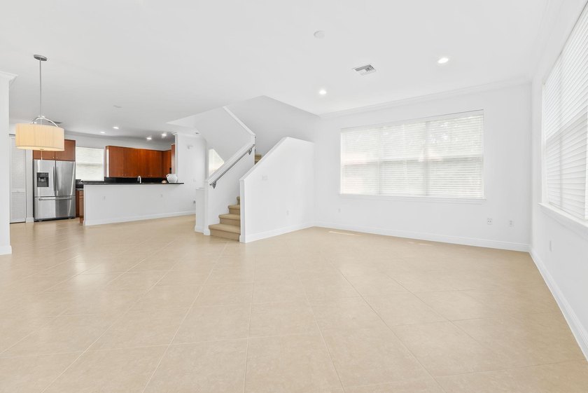 Downtown Fort Lauderdale Townhouse in Gated Community. Corner - photo 7