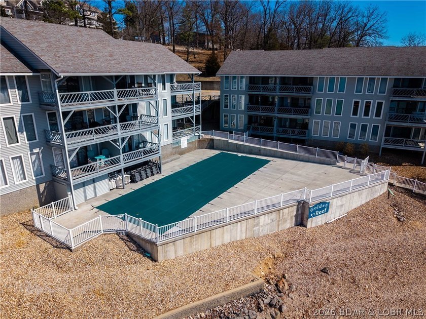 Motivated sellers! Experience the ultimate lakefront lifestyle - photo 48