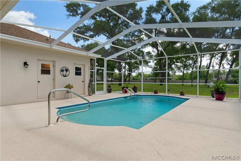 **Stunning Pool Home in Spring Hill's Pristine Place**Discover - photo 22