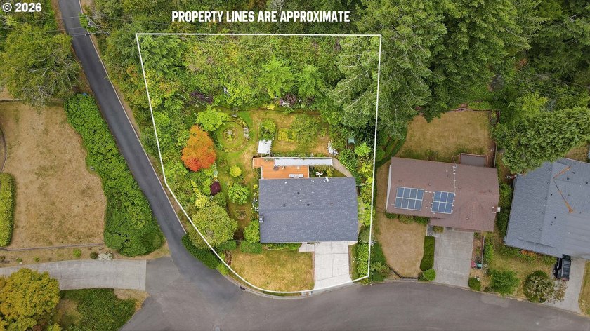 This beautifully maintained 1966 mid-century split-level home is - photo 4