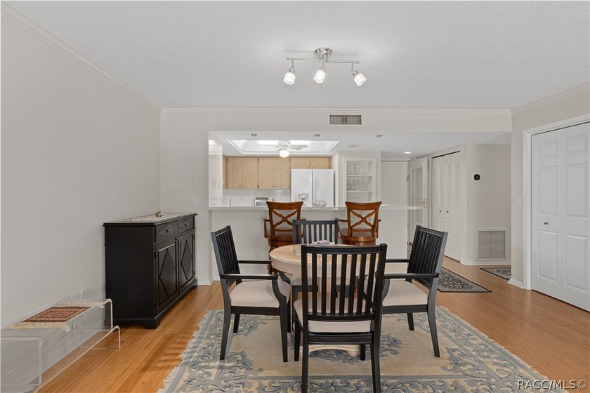 Maintenance Free Living! HOA includes Wi-Fi, basic cable, water - photo 12