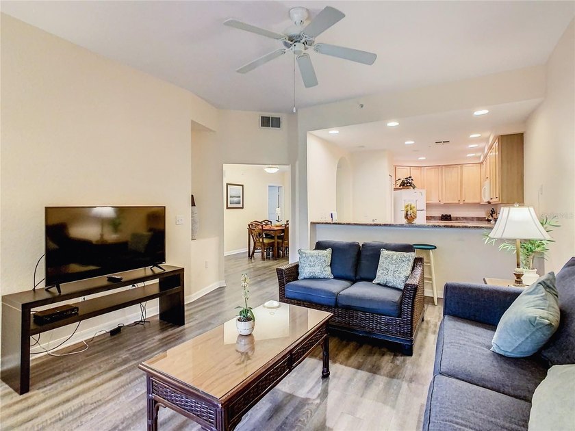 Welcome to your perfect getaway! This beautifully furnished - photo 14