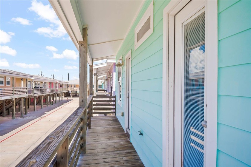 Welcome to your Gulf Coast escape! Nestled in the desirable - photo 24