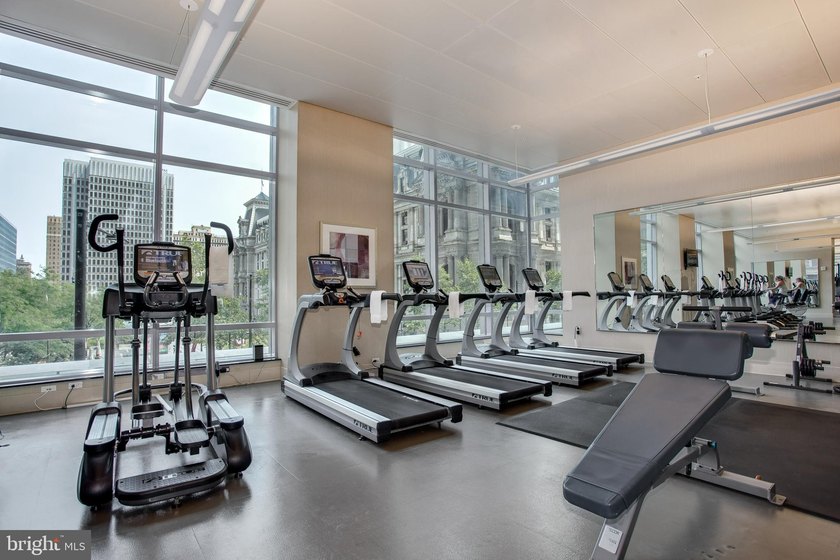 Luxury Living at The Ritz-Carlton Residences | Furnished | Prime - photo 36
