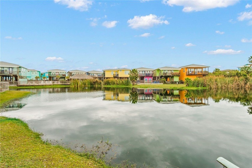 Welcome to your Gulf Coast escape! Nestled in the desirable - photo 39