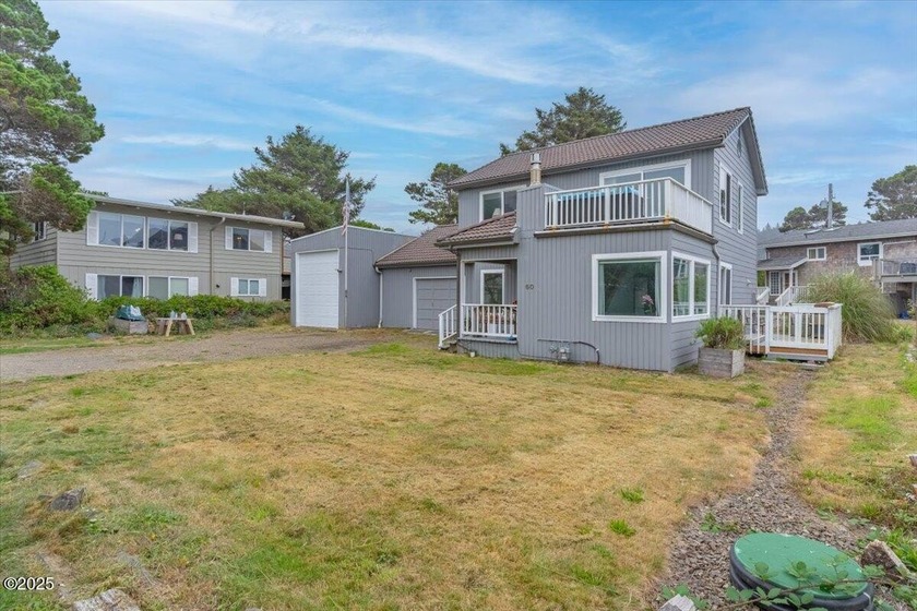 Welcome to your coastal retreat! Beautiful ocean view home just - photo 41