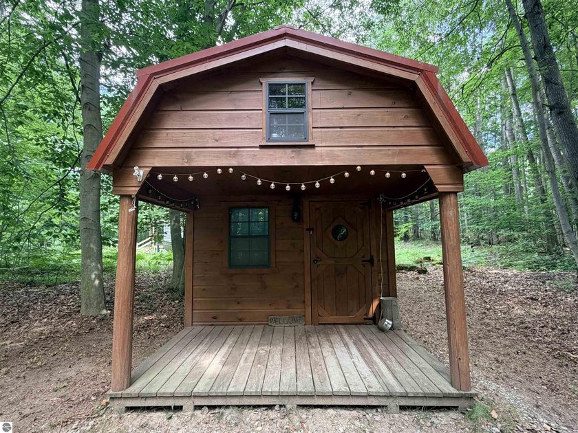 Enjoy your own Up North getaway on this 0.33-acre recreational - photo 2