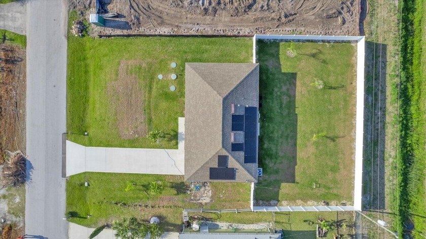 Built in 2024 and upgraded beyond builder grade, this - photo 4