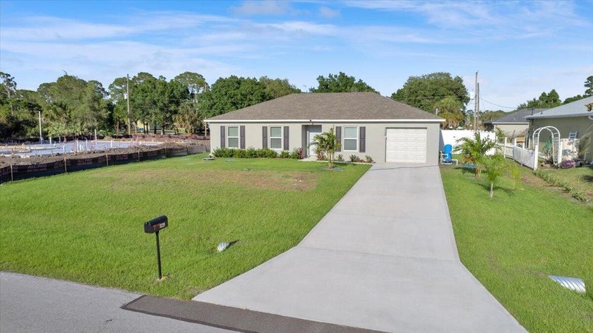 Built in 2024 and upgraded beyond builder grade, this - photo 5