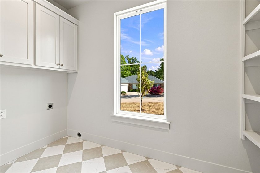 Discover elevated living in this beautifully crafted 2-bedroom - photo 15