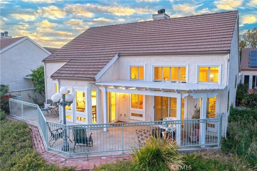 Welcome to Victoria Fairways-Riverside's only custom-built - photo 6