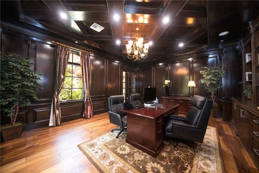 Located in a prime Arcadia neighborhood with access to - photo 6