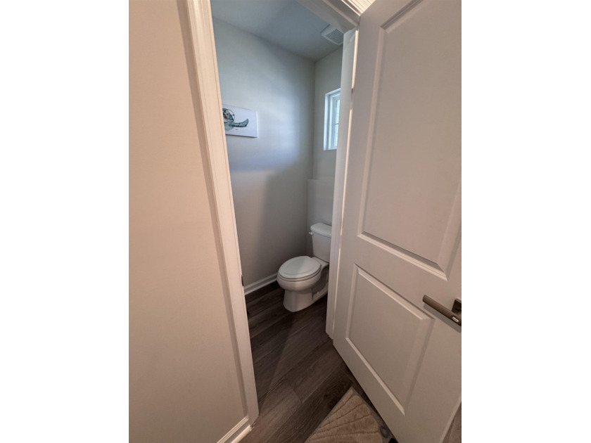Welcome home to this never-before-lived-in end unit 3-bedroom, 2 - photo 25