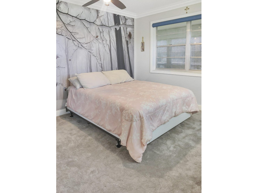 UPDATED! UPDATED! UPDATED! NEWLY RENOVATED CORNER UNIT ON THE - photo 16
