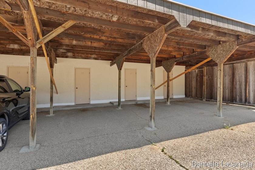 Welcome home to affordable, low-maintenance living just minutes - photo 17