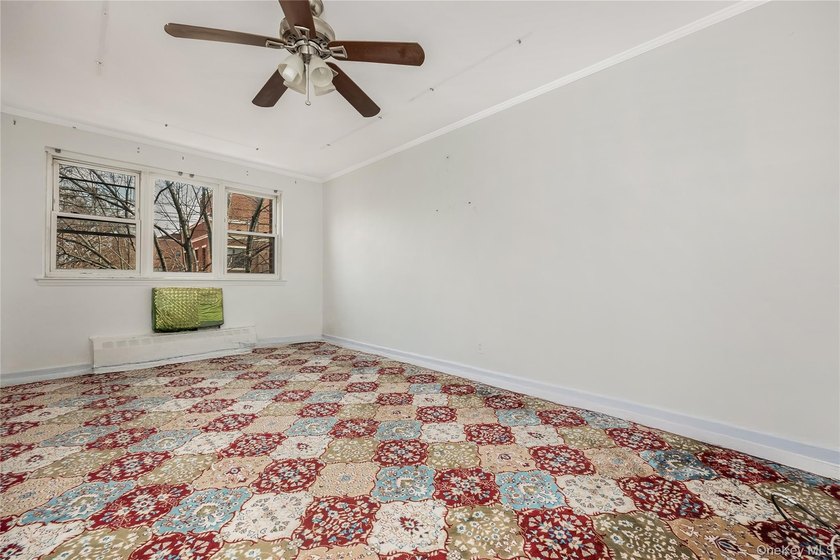 Spacious , legal two family home . Great potential for investors - photo 18