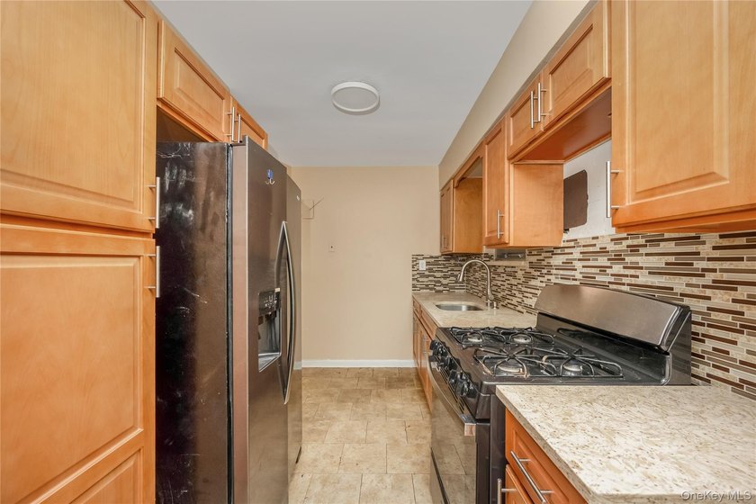 Spacious , legal two family home . Great potential for investors - photo 24