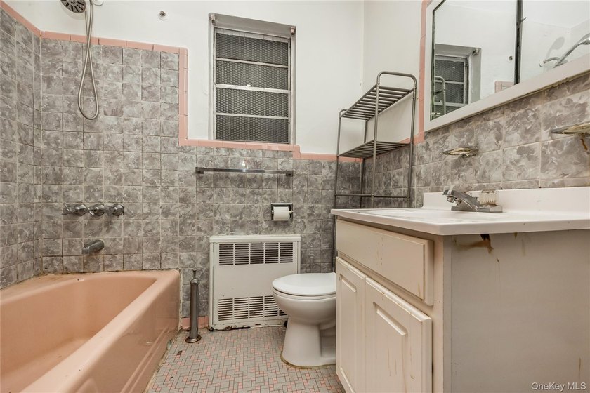 Spacious , legal two family home . Great potential for investors - photo 26