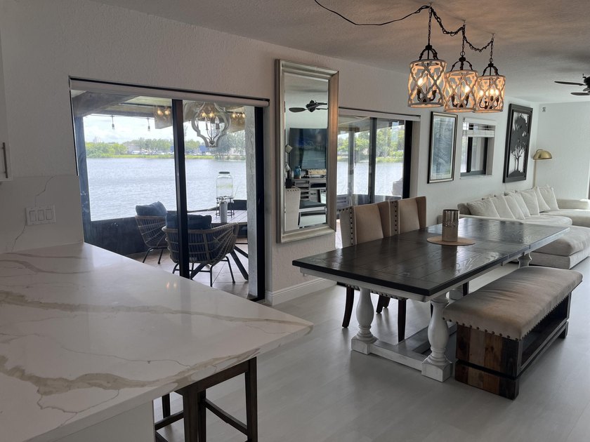 Rare opportunity to own one of the most desirable waterfront - photo 4
