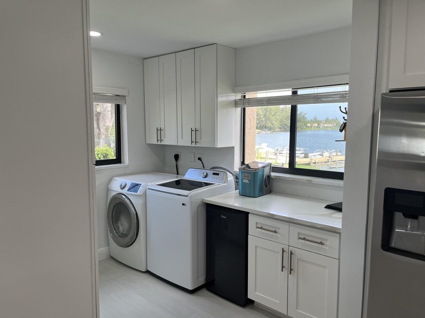 Rare opportunity to own one of the most desirable waterfront - photo 6