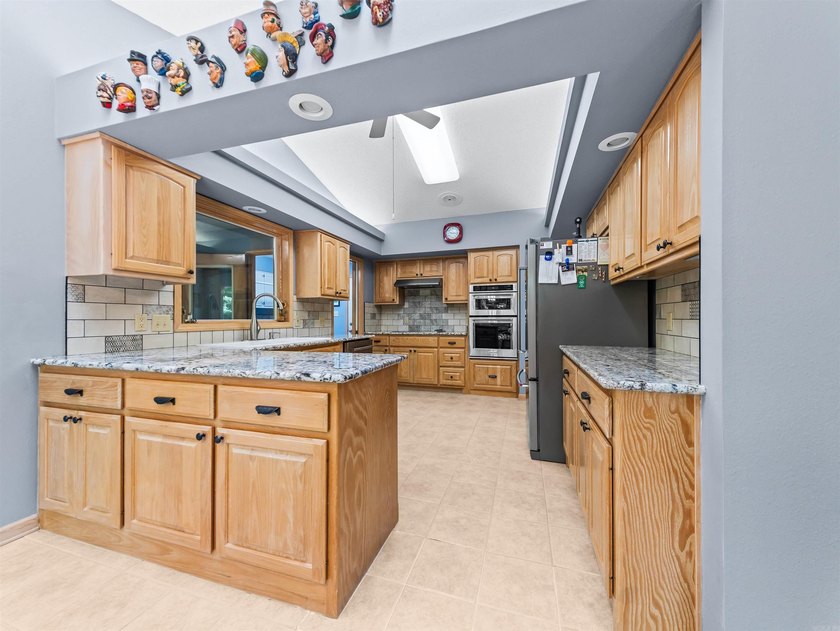 Updated and filled with light! One-level home on a private - photo 15