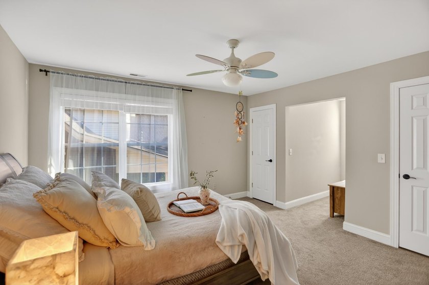 Welcome home to this newly updated, all-brick designer residence - photo 35