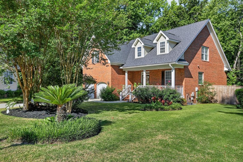 Welcome home to this newly updated, all-brick designer residence - photo 48