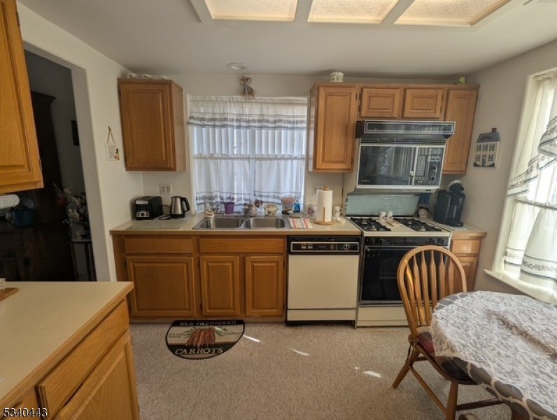 Savoy Model, approximately 1394 SqFt. One floor living, 2 - photo 10