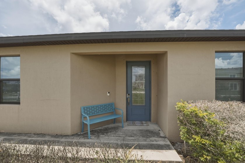 Welcome to this spacious 4-bedroom, 2-bathroom townhome built in - photo 6