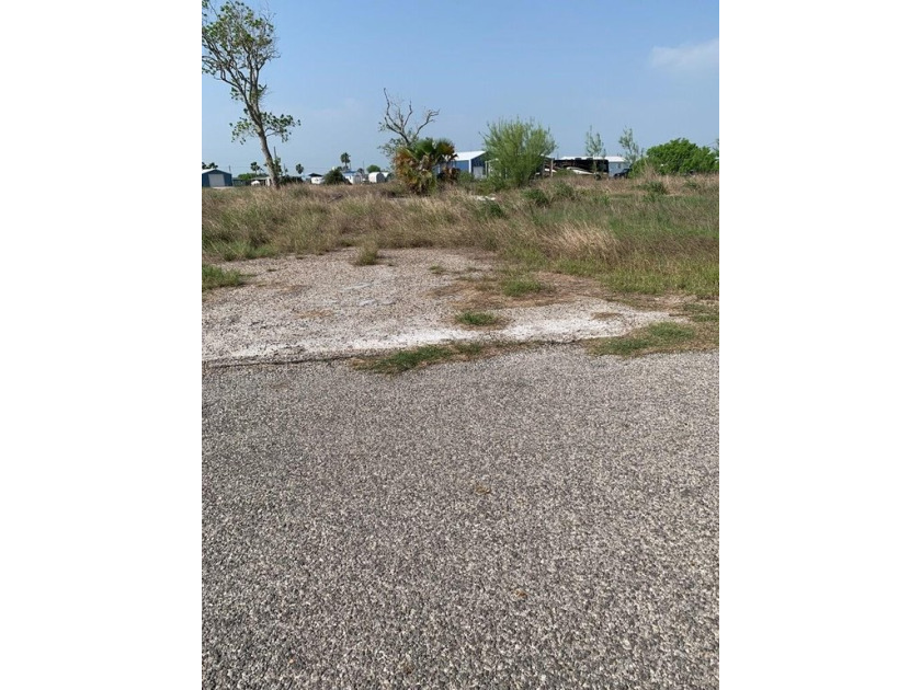 This is a 0.45 of an acre which is almost have an acre. It has 3 - photo 4