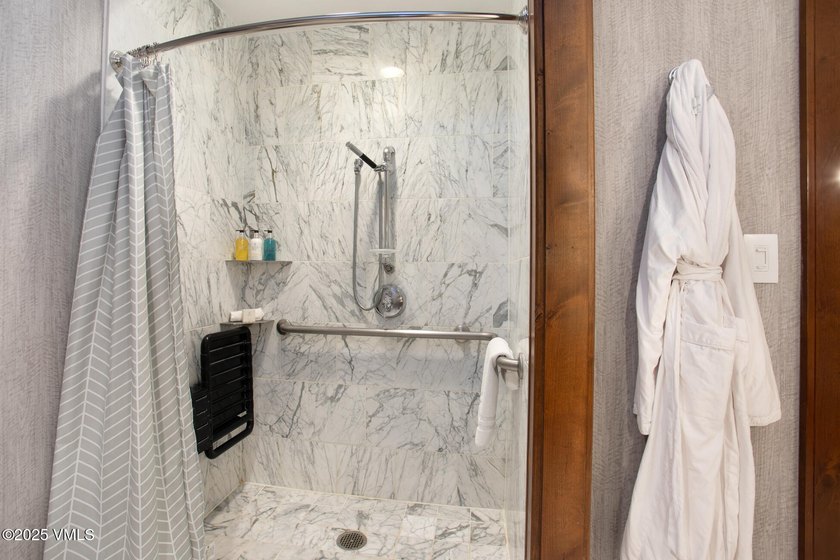This is a 3 bedroom residence at the Bachelor Gulch with a large - photo 16