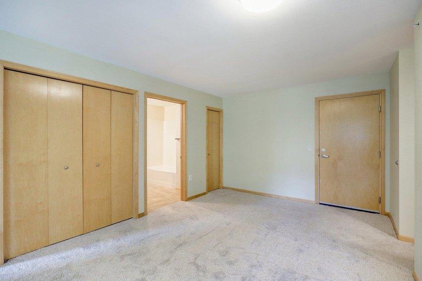 Price Reduced! Midtown Commons Neighborhood! Discover perfect - photo 22