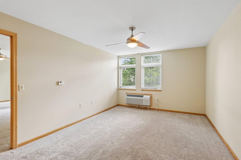 Price Reduced! Midtown Commons Neighborhood! Discover perfect - photo 25