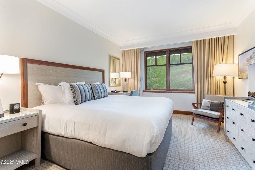 This is a 3 bedroom residence at the Bachelor Gulch with a large - photo 25