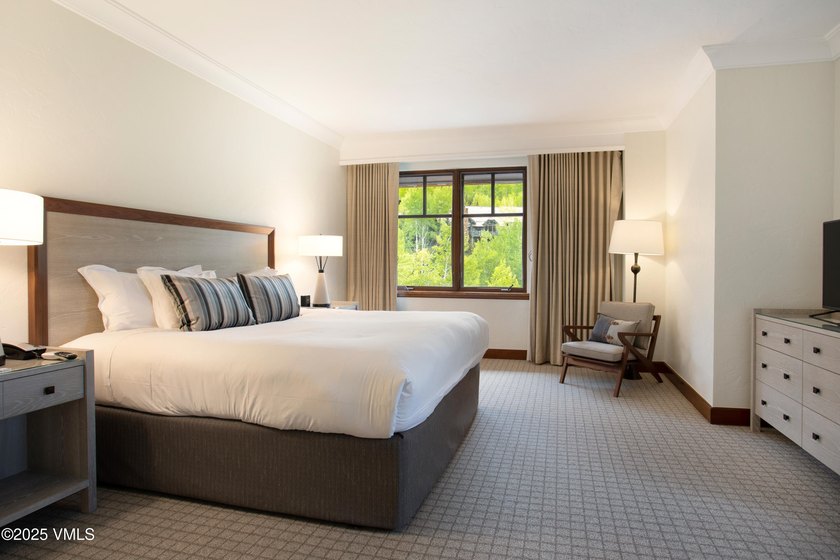 This is a 3 bedroom residence at the Bachelor Gulch with a large - photo 27