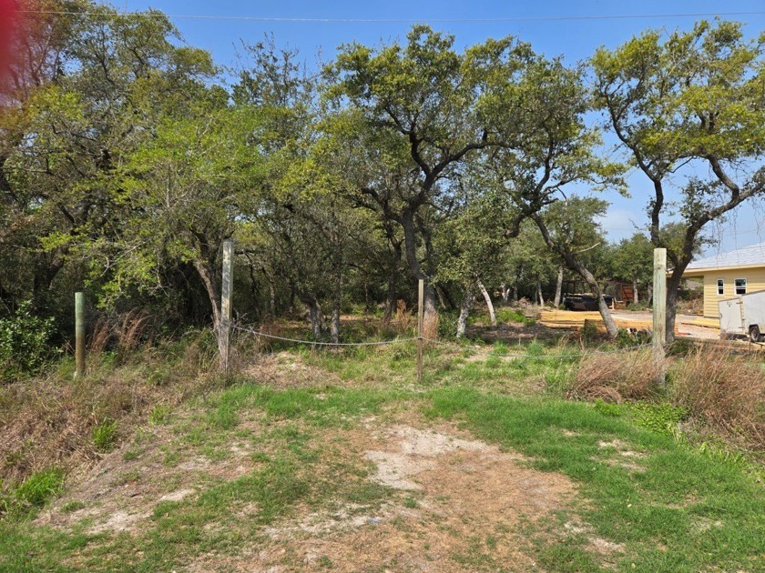 2 tree covered Lots that back up to the Tule Park Trail. New - photo 2