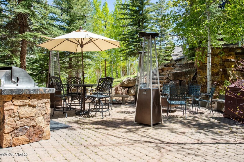 This is a 3 bedroom residence at the Bachelor Gulch with a large - photo 44