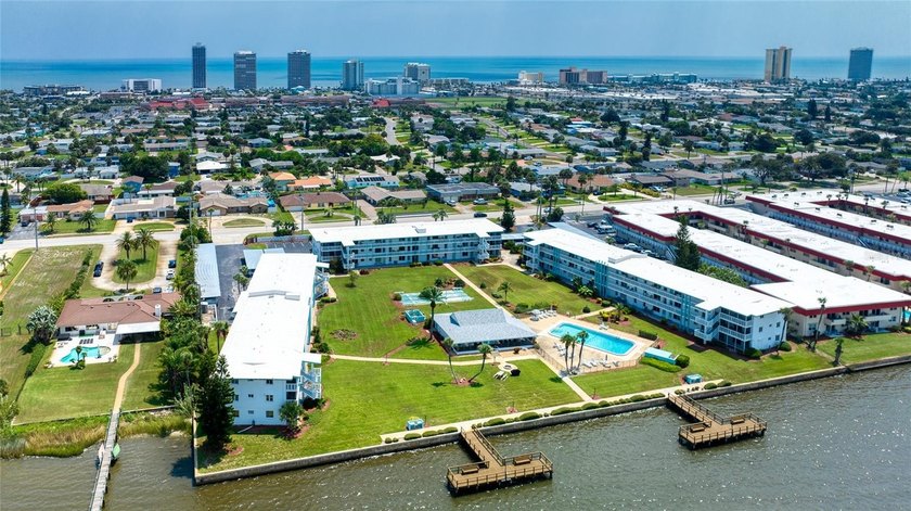 Updated move-in ready, this beautiful condo on the Ormond Beach - photo 49
