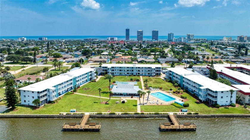Updated move-in ready, this beautiful condo on the Ormond Beach - photo 50